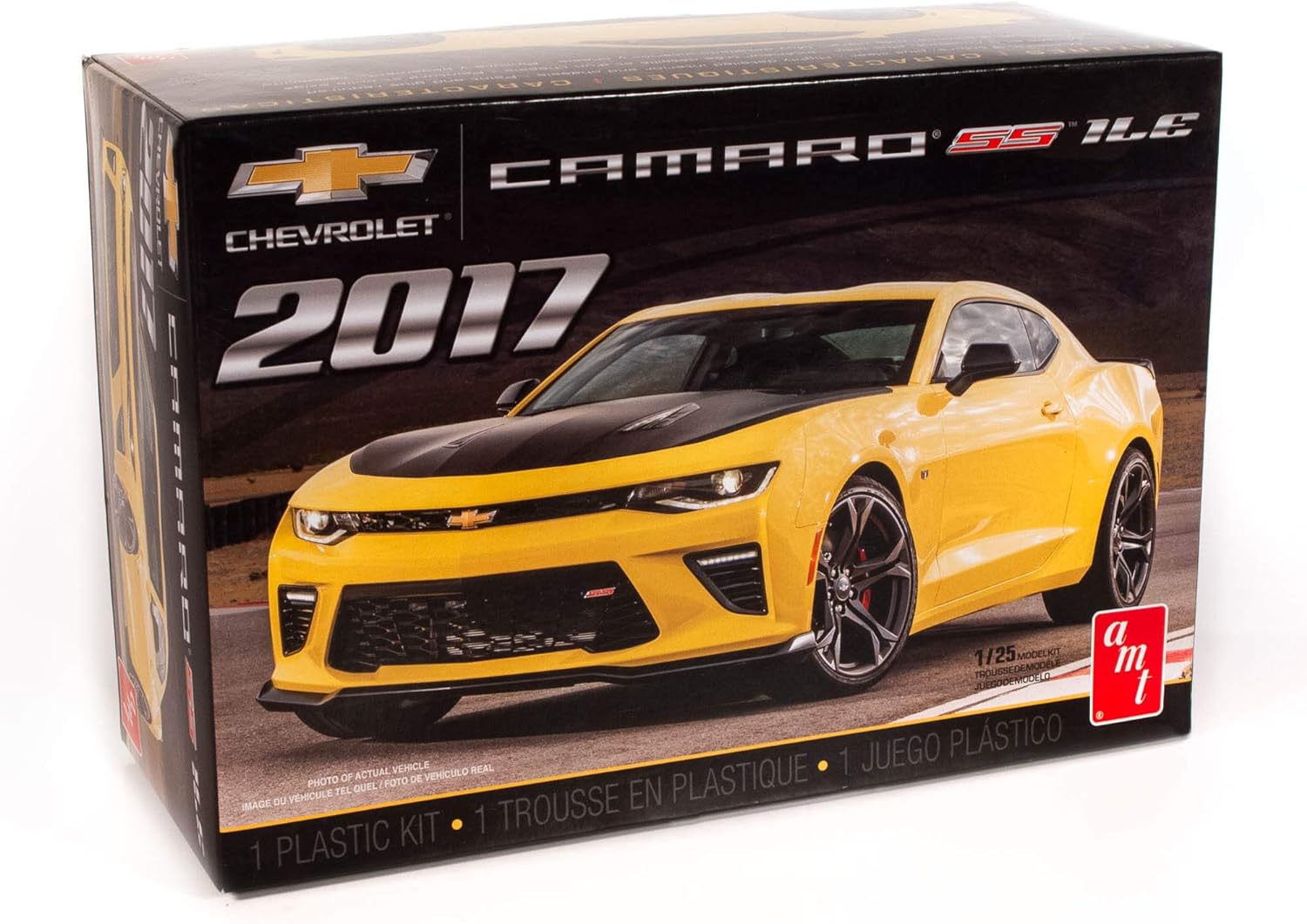 AMT 1074 2017 Chevy Camaro SS 1LE 1/25 Scale Model Kit