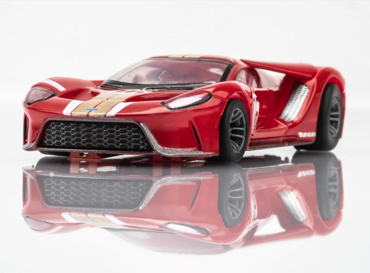 AFX22067: Ford GT Heritage #16 Red