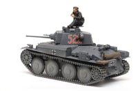 TAM35369: 1/35 German Lt Tank Panzerkampfwagen 38t Ausf E/F