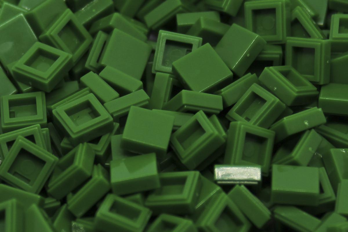 IMEX 39262: 1X1 GREEN TILE 300 PACK