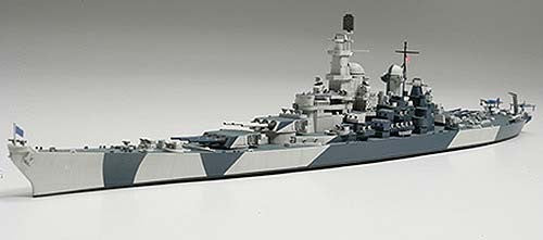 TAM31616: 1/700 USS Iowa BB61 Battleship Waterline