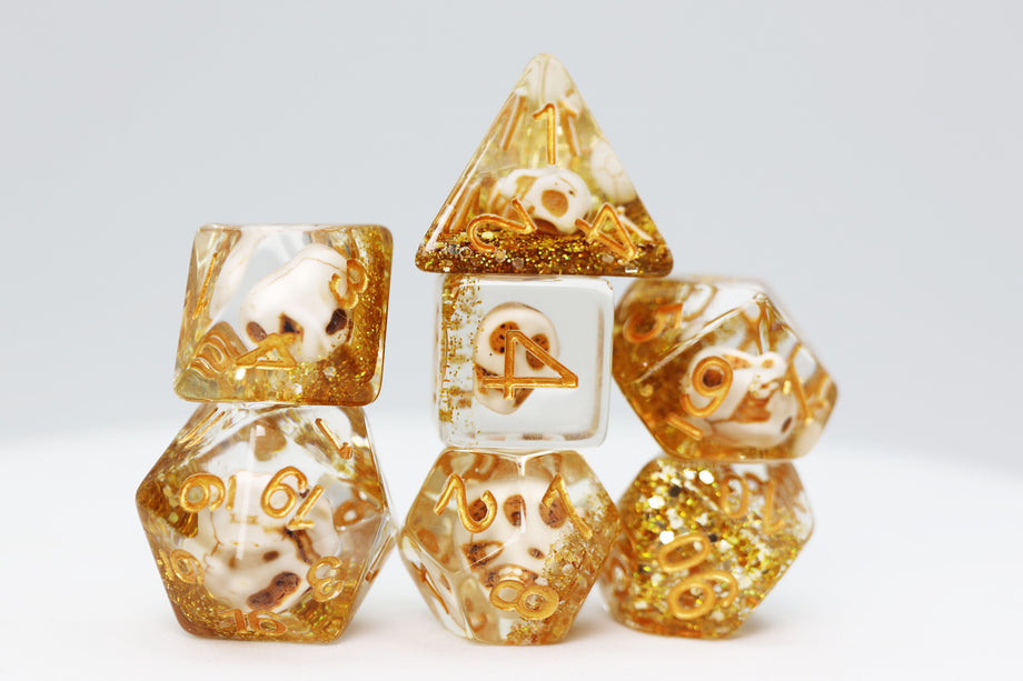 FBG2275: Skull and Gold Glitter Dice Set